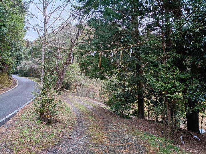 [ Tosashimizu City, Kochi Prefecture ] How to get to Izu Shrine and important points to note