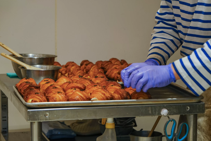 Shinjuku Picnic: 12 Best Takeout Foods at Odakyu Ace (Sweets & Bento)