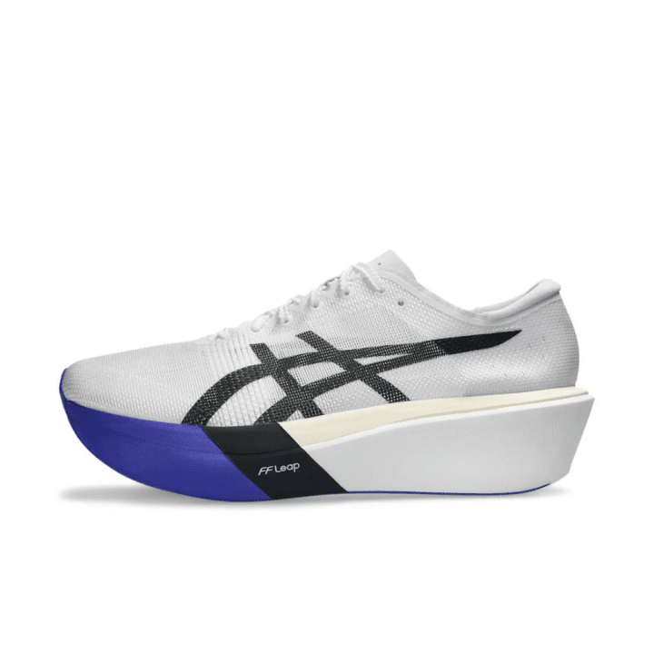 Hokkaido's largest Sports Depot flagship store opens in Sapporo! With an outdoor goods store attached, shopping is plentiful