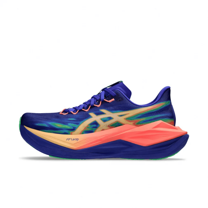 Hokkaido's largest Sports Depot flagship store opens in Sapporo! With an outdoor goods store attached, shopping is plentiful