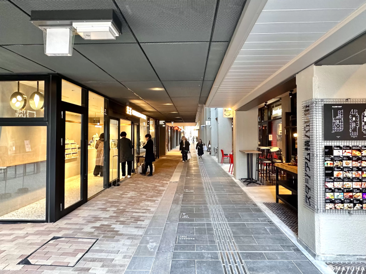 體育場旁酒吧街