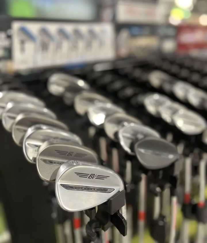 [Coupon Available] Special Feature: Latest Running Shoes, Golf Gear & Apparel Available in Japan