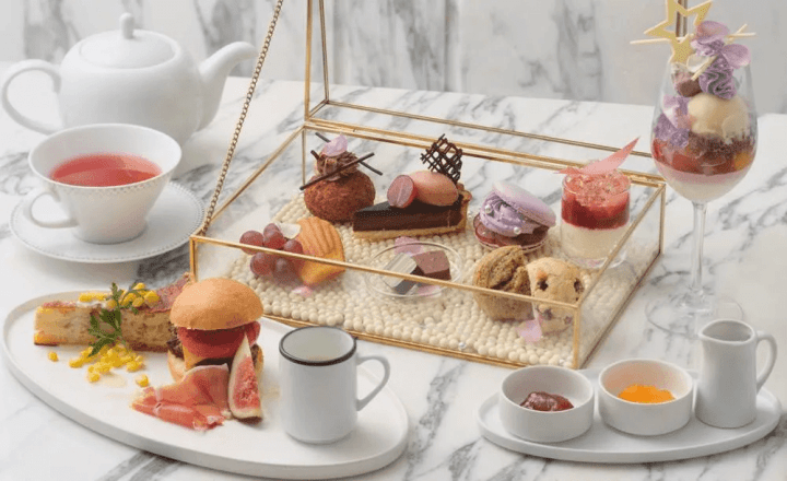 宝石のように輝くショコラ！1人でも入りやすい洗練されたモダン空間