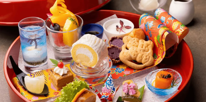 緑豊かなロビーラウンジで味わう3,000円台の本格セット