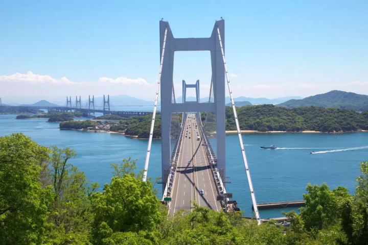 A Scenic Drive Setouchi: A Wide-Area Tour of Sea and Gourmet Food Connecting Okayama to Tokushima and Naruto