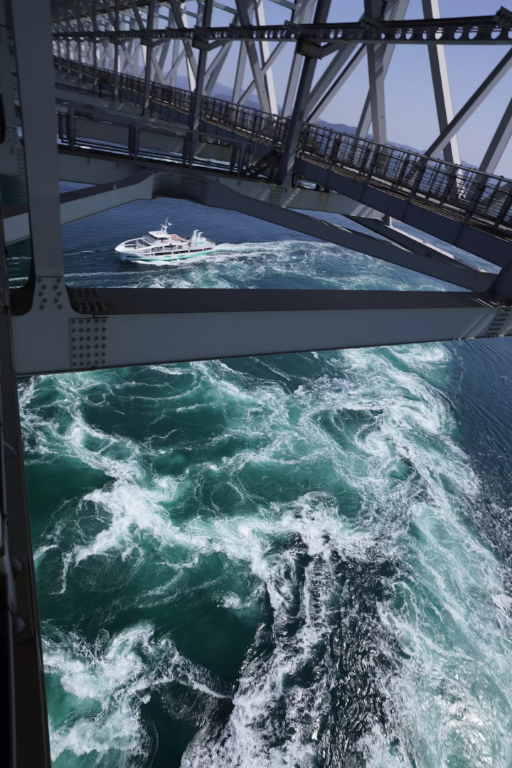 A Scenic Drive Setouchi: A Wide-Area Tour of Sea and Gourmet Food Connecting Okayama to Tokushima and Naruto