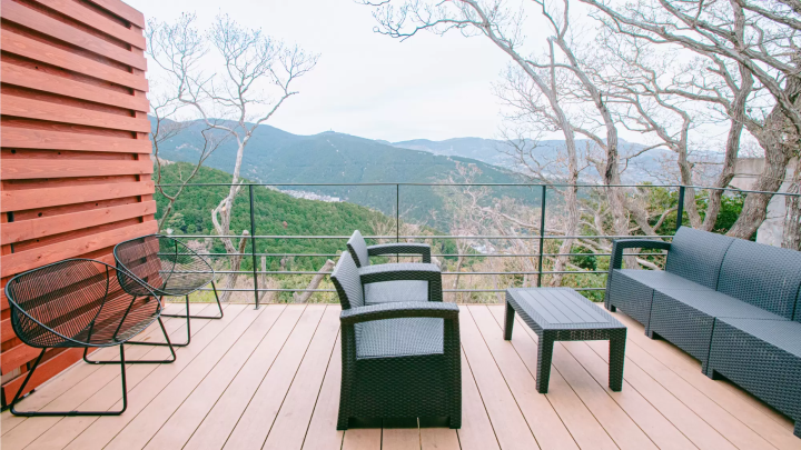 【2026】熱海でペットと泊まれるホテル5選!部屋食OKやコテージも紹介