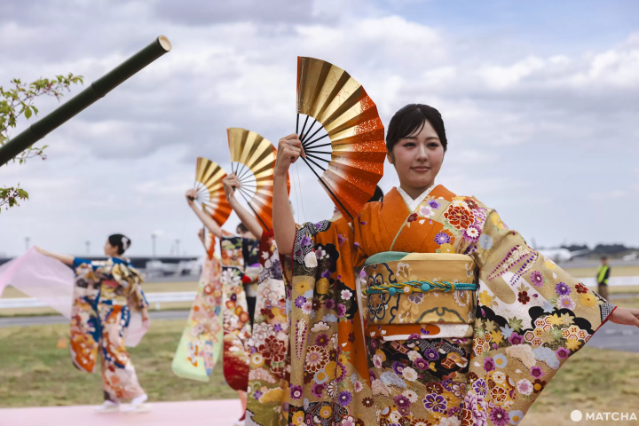 成田　飛行機　桜