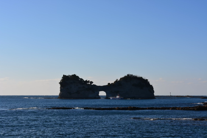 圓月島