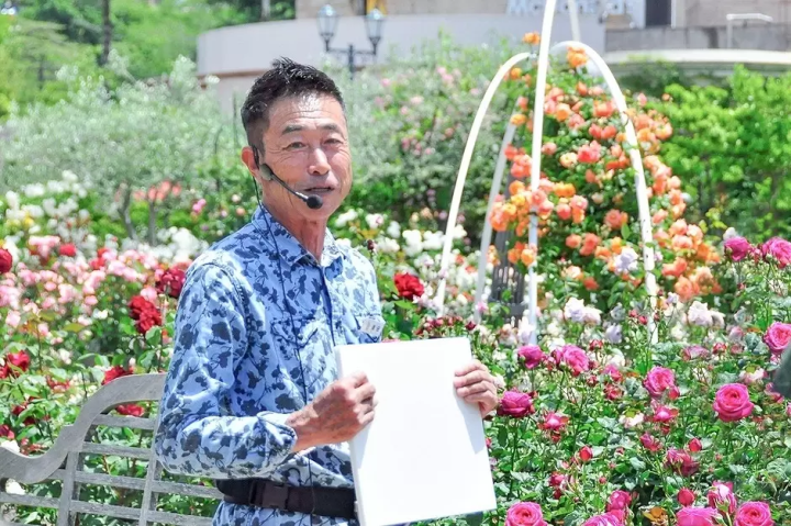 Osaka Hirakata Park Rose Festival: Where 600 Varieties Bloom
