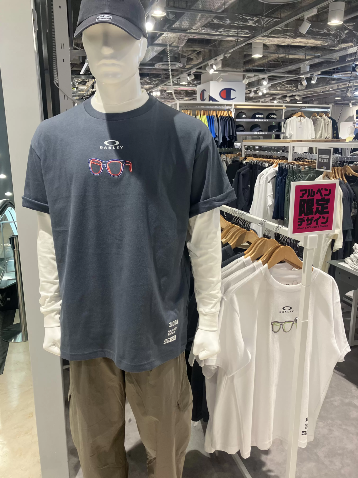 【日本限定】Adidas 新品和 5 個熱門品牌的 90 年代復古 T 卹現已上市！