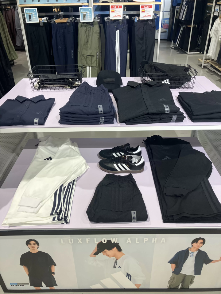 【日本限定】Adidas 新品和 5 個熱門品牌的 90 年代復古 T 卹現已上市！