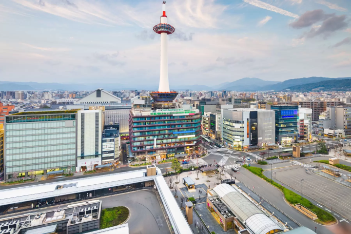 คุณสามารถละหมาดในเกียวโตได้หรือไม่? คู่มือฉบับสมบูรณ์เกี่ยวกับมัสยิดและห้องละหมาด (ฉบับปี 2026)