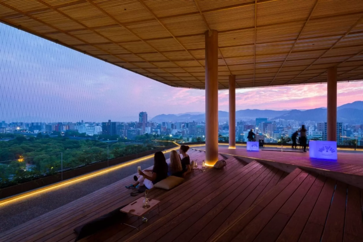If the conditions are right, you might even encounter a beautiful magic hour.