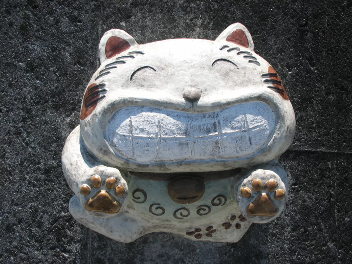 巨大招き猫とレトロな路地を撮る！常滑「やきもの散歩道」フォトジェニック巡り