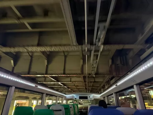 [Osaka Sightseeing Bus Tour] Enjoy 360° views of Osaka from an open-top bus!