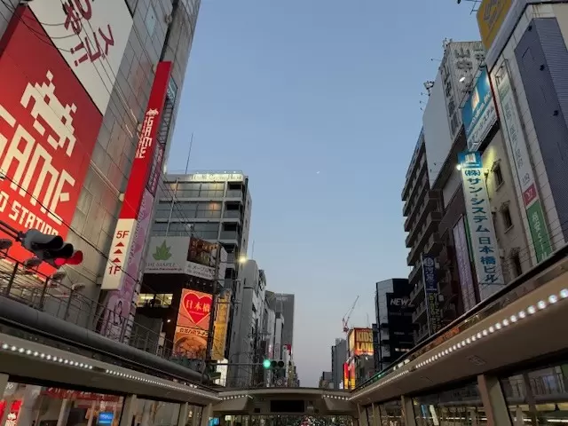 [Osaka Sightseeing Bus Tour] Enjoy 360° views of Osaka from an open-top bus!