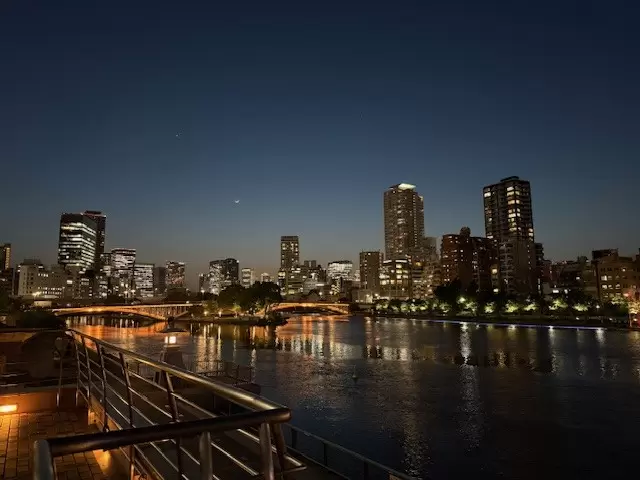 [Osaka Sightseeing Bus Tour] Enjoy 360° views of Osaka from an open-top bus!