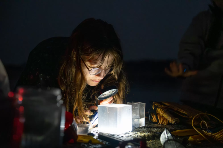 A special night tour to experience the bioluminescent plankton and sea fireflies of the Seto Inland Sea.