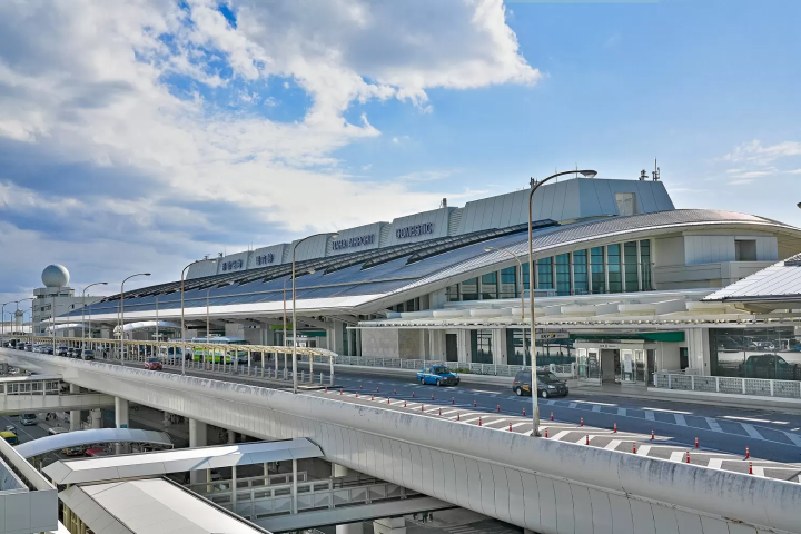 Naha Airport in Okinawa: Access, Restaurants, Shops, and More