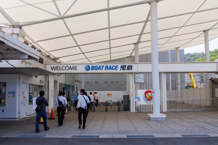 【ボートレース児島】生まれ変わったフードコートで地元グルメを満喫!(倉敷)