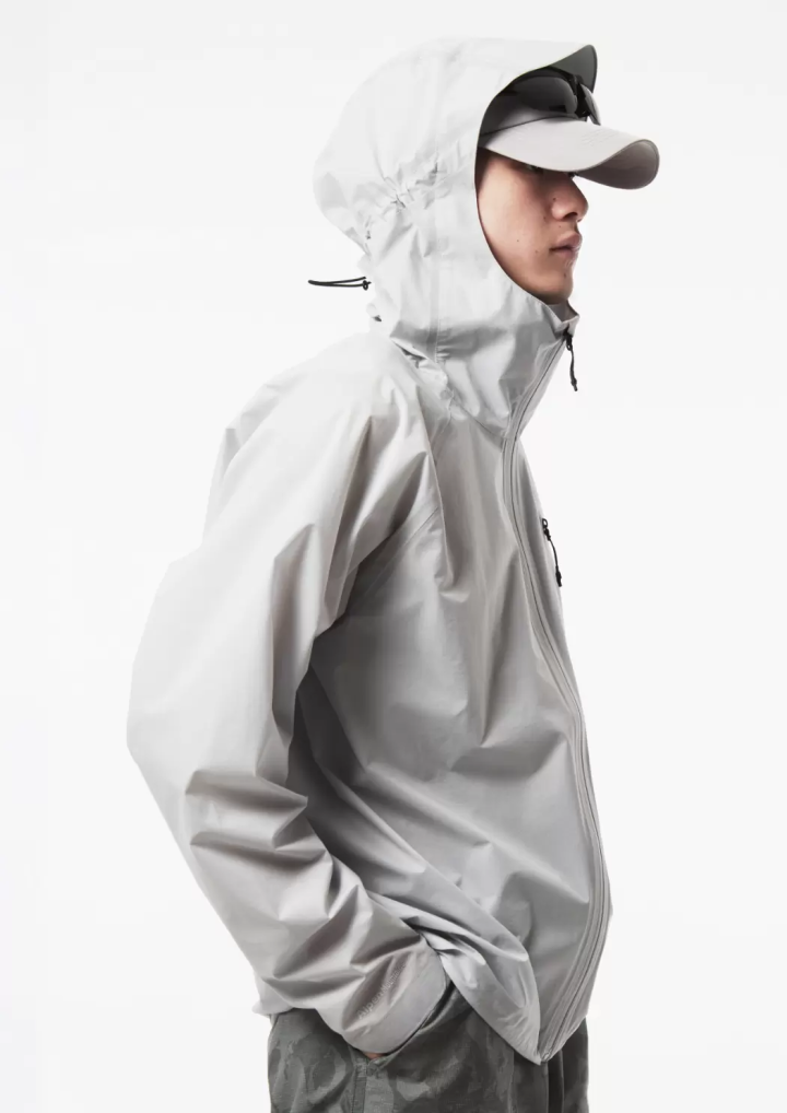 [Coupon Available] Japan-exclusive mountaineering gear and apparel now available at Alpen TOKYO in Shinjuku