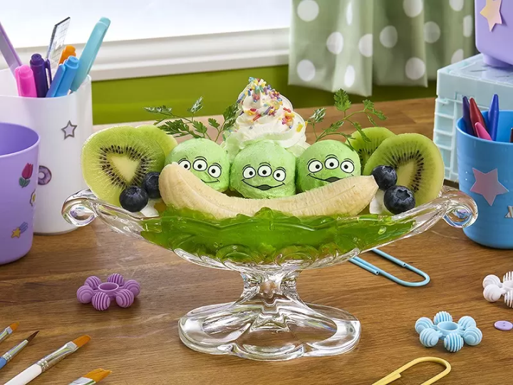 Toy Story 5 OH MY CAFE Desserts