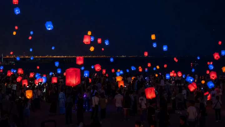 Senshu Beach Lantern Festival