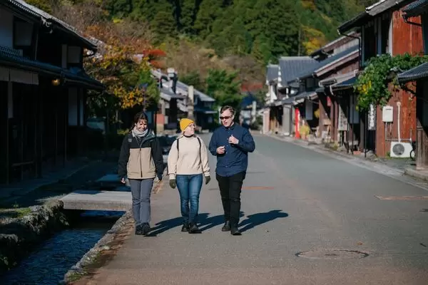 Uwari Cycling Adventure: A cycling experience through the rural landscapes of Fukui.