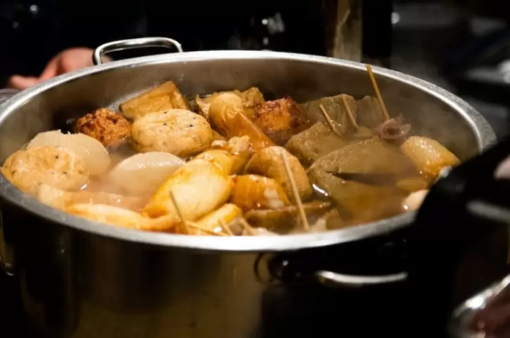 하카타의 길거리 음식점을 탐방하는 건 정말 재밌어요! 꼭 가봐야 할 맛집과 맛있게 즐기는 팁을 알려주세요!