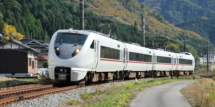 Travel around North Kansai affordably with the JR WEST RAIL PASS!