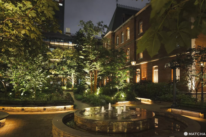 Marunouchi Brick Square
