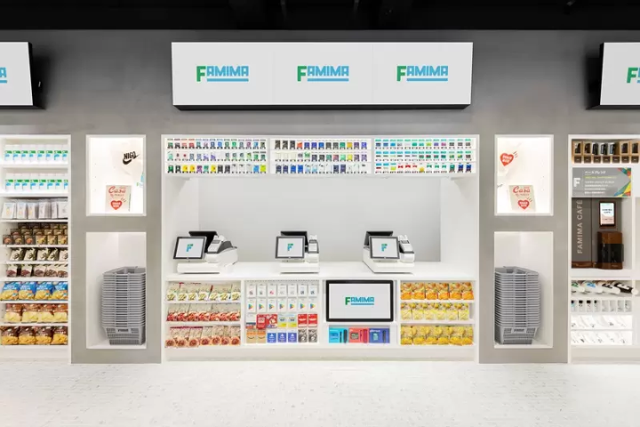 收銀台大膽採用傳統報攤(Kiosk)風格設計