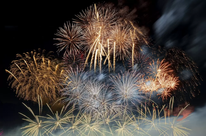 Osaka's Expo '70 Commemorative Park Expo Night Sky Becomes Art