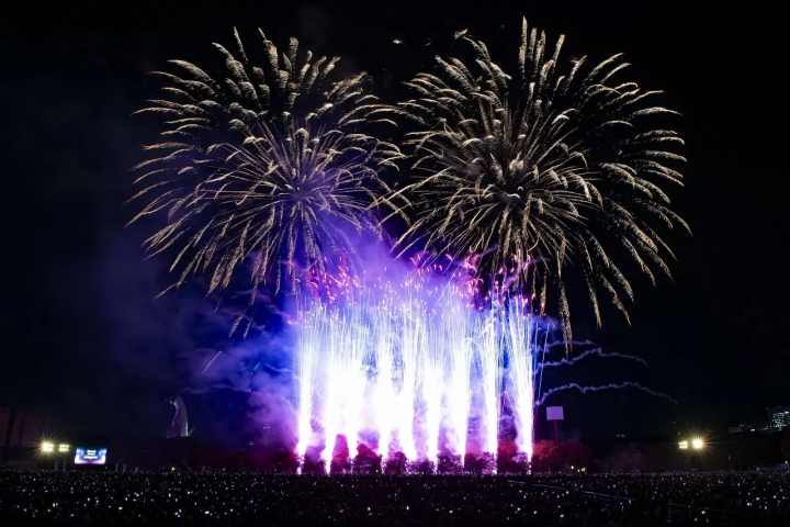 Osaka's Expo '70 Commemorative Park Expo Night Sky Becomes Art