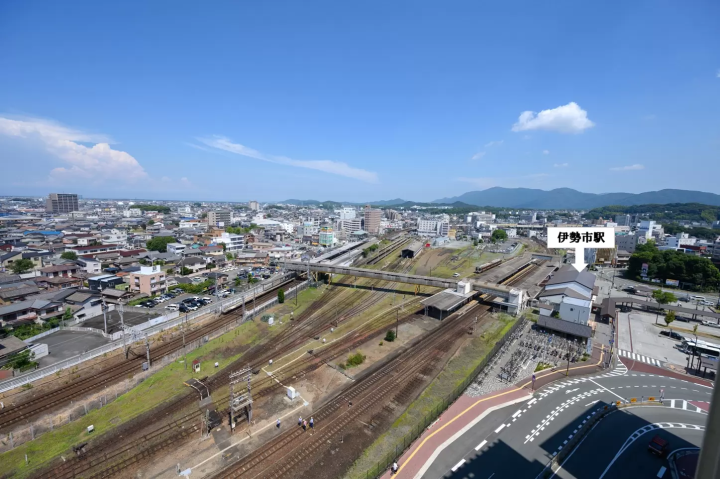 Ise City Station side