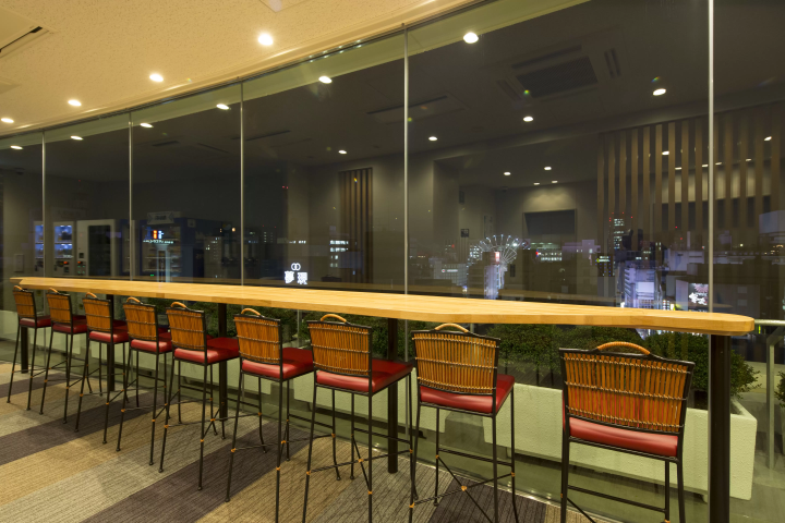 If you want to enjoy nightlife and shopping, Nishiki to the Sakae area for the Sanco-Inn Nagoya Nishiki, which features a large public bath.