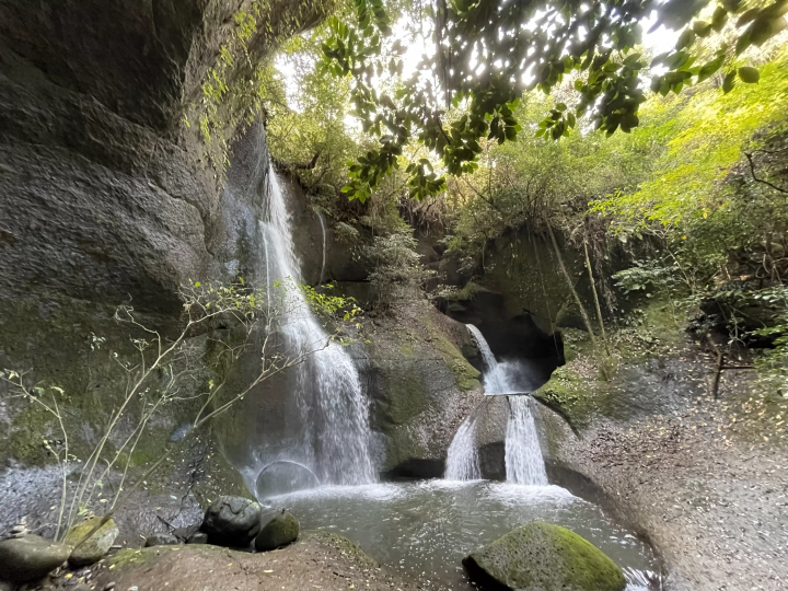 【来自由布院的夏日】只有知情者才知道的清凉之地！隧道尽头的秘密瀑布