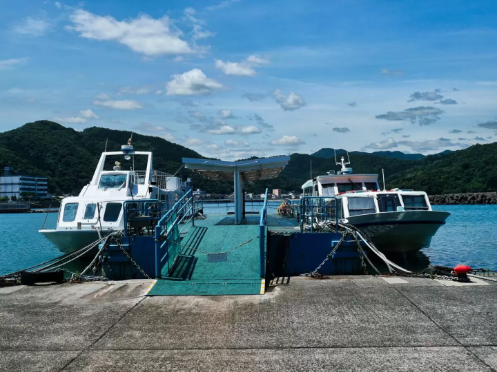 【小浜市】享受清爽的游船之旅,欣赏令人叹为观止的悬崖美景:“索托门游船”