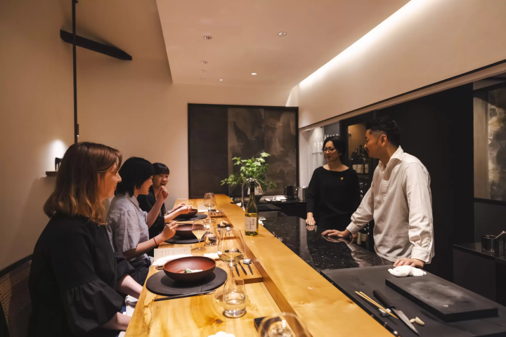 在名古屋的「MEI」餐廳，體驗由中部地區食材烹調而成的美食交響曲。