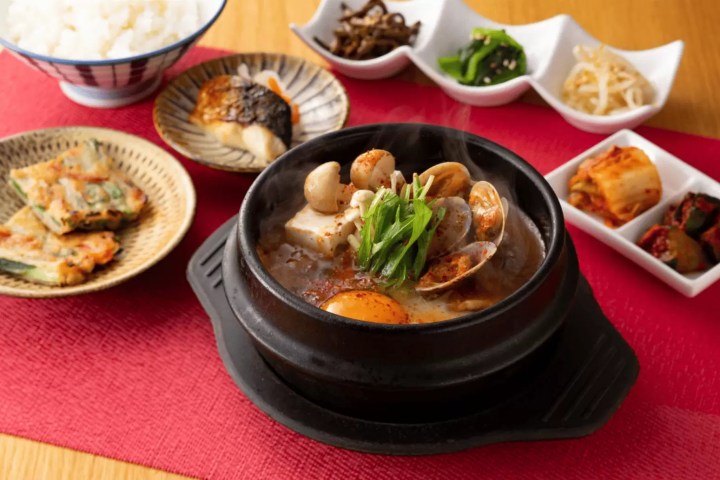 在JR九州飯店 Blossom福岡享用黑毛和牛和明太子(辣鱈魚子)