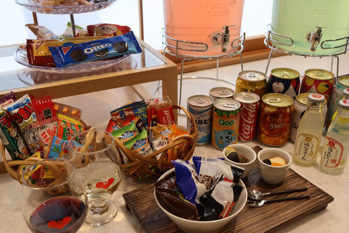 花べっぷ_オールインクルーシブラウンジの軽食とドリンク