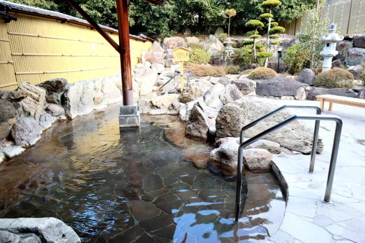 如果您想在岡山縣南部享受天然溫泉,請前往「和之和氣鵜飼谷溫泉 (Wake Ugaidani Onsen)」。他們的懷石料理和午餐也備受好評!