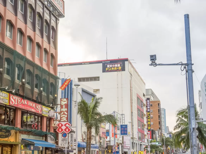 唐吉訶德 國際通店外觀