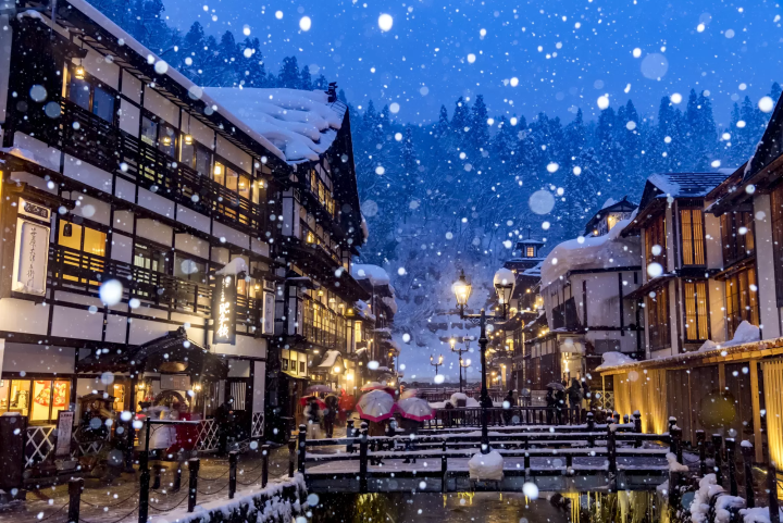 銀山溫泉