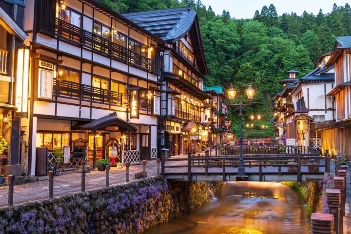 Ginzan Onsen Ryokan Inns: Where to Stay, Booking Tips, Rates