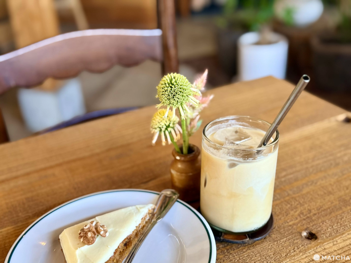 MATENO COFFEE 冰拿鐵＆胡蘿蔔蛋糕