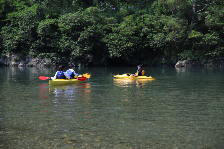 [จังหวัดมิเอะ จังหวัด เมืองมัตสึซากะ] สัมผัสประสบการณ์พายเรือแคนู แม่น้ำคุชิดะ ที่ซึ่งคุณจะได้เชื่อมต่อกับธรรมชาติและประวัติศาสตร์