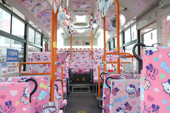 오카야마 에서 " 헬로키티 (Hello Kitty) 버스"를 타는 방법 안내 | JR 오카야마 역에서 타마노/ 우노 항구 까지