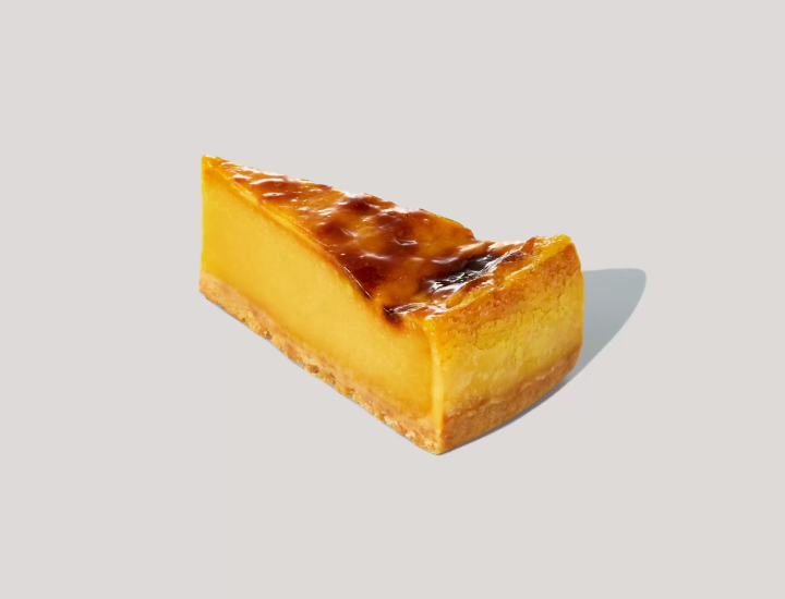 2026スタバ秋新作_紅はるかと安納芋の焼き蜜芋ケーキ